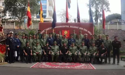 अल्जीरियाई प्रतिनिधिमंडल ने महाराष्ट्र, गोवा, गुजरात का दौरा किया अल्जीरियाई प्रतिनिधिमंडल ने महाराष्ट्र, गोवा, गुजरात का दौरा किया
