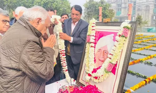पूर्व CM हुड्डा ने स्वतंत्रता सेनानी चौधरी रणबीर सिंह को श्रद्धांजलि दी पूर्व CM हुड्डा ने स्वतंत्रता सेनानी चौधरी रणबीर सिंह को श्रद्धांजलि दी