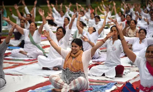 Ludhiana: विशेषज्ञों ने आयुर्वेद, योग और मानसिक स्वास्थ्य पर जोर देने की सराहना की Ludhiana: विशेषज्ञों ने आयुर्वेद, योग और मानसिक स्वास्थ्य पर जोर देने की सराहना की