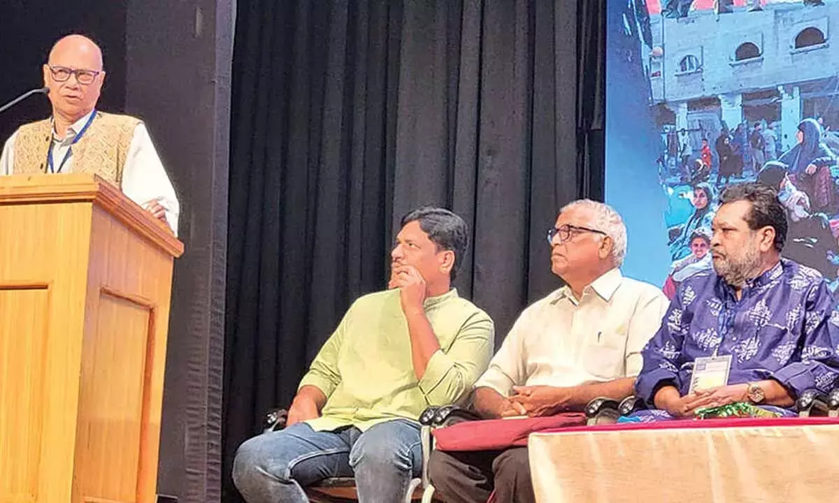 Andhra: बैठक में वैश्विक शांति की आवश्यकता पर ज़ोर दिया गया Andhra: बैठक में वैश्विक शांति की आवश्यकता पर ज़ोर दिया गया