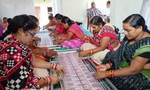 Utkal दिवस से ओडिशा में मिशन शक्ति की महिलाओं के लिए स्मार्टफोन, नया ड्रेस कोड Utkal दिवस से ओडिशा में मिशन शक्ति की महिलाओं के लिए स्मार्टफोन, नया ड्रेस कोड