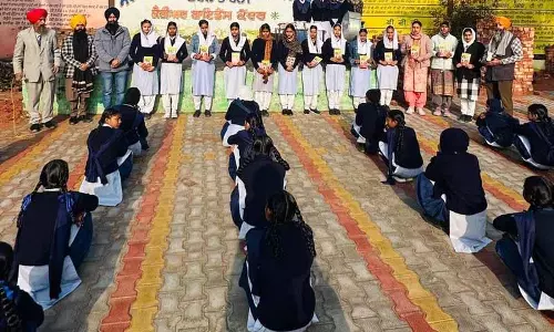 Amritsar: धोटियां स्कूल में भाषण प्रतियोगिता