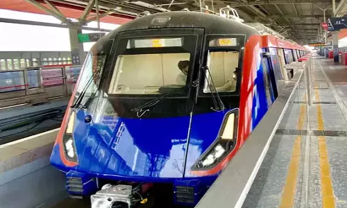MMRDA ने कहा कि मुंबई मेट्रो लाइन 2B अप्रैल में काम करना शुरू कर देगी MMRDA ने कहा कि मुंबई मेट्रो लाइन 2B अप्रैल में काम करना शुरू कर देगी