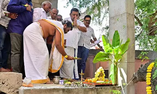 Gandhi सर्कल को नया लुक मिला: ट्रैफिक के लिए खुला Gandhi सर्कल को नया लुक मिला: ट्रैफिक के लिए खुला
