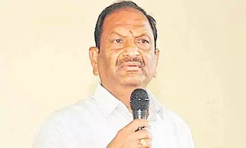 कांग्रेस और बीजेपी के सांसद वहां हैं.. बजट में राज्य को लूटा जा रहा है: Koppula Eshwar