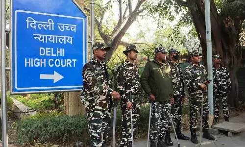 नेपाल में मारी गई भारतीय महिला के लिए विधवा ने दिल्ली HC का रुख किया नेपाल में मारी गई भारतीय महिला के लिए विधवा ने दिल्ली HC का रुख किया
