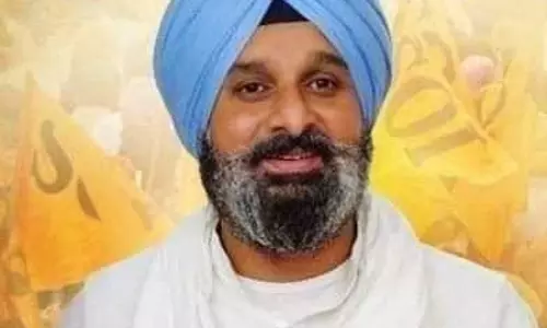 सुप्रीम कोर्ट ने अकाली नेता मजीठिया को आय से अधिक संपत्ति मामले में जमानत दी सुप्रीम कोर्ट ने अकाली नेता मजीठिया को आय से अधिक संपत्ति मामले में जमानत दी