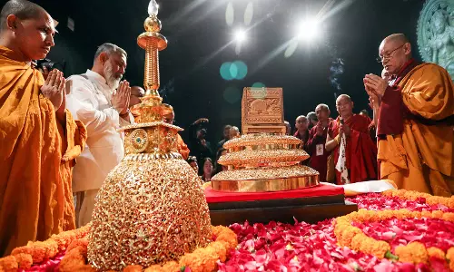 Lord Buddha के अवशेषों को एक अंतरराष्ट्रीय प्रदर्शनी के लिए श्रीलंका ले जाया जाएगा Lord Buddha के अवशेषों को एक अंतरराष्ट्रीय प्रदर्शनी के लिए श्रीलंका ले जाया जाएगा