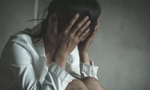 सार्वजनिक सड़क पर लड़की से कथित तौर पर छेड़छाड़ के बाद आरोपी गिरफ्तार सार्वजनिक सड़क पर लड़की से कथित तौर पर छेड़छाड़ के बाद आरोपी गिरफ्तार