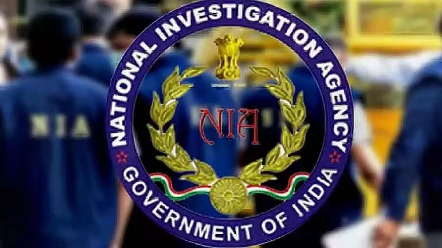 NIA ने कश्मीर में कई जगहों पर छापेमारी की NIA ने कश्मीर में कई जगहों पर छापेमारी की