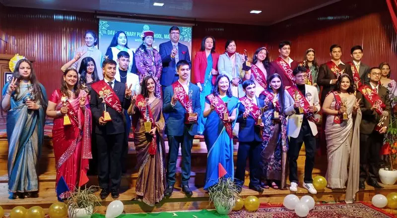 Himachal: मंडी स्कूल में विदाई समारोह आयोजित किया गया Himachal: मंडी स्कूल में विदाई समारोह आयोजित किया गया
