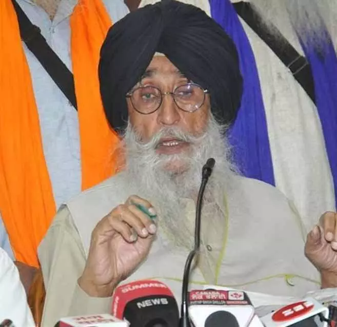 Simranjit Singh Mann के पोते ने शादी की रस्म के लिए माफी मांगी Simranjit Singh Mann के पोते ने शादी की रस्म के लिए माफी मांगी