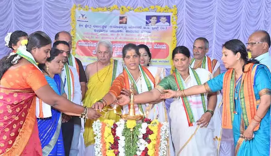 महिला सशक्तिकरण में ग्रामीण विकास संगठन का योगदान: Rupali Nayaka महिला सशक्तिकरण में ग्रामीण विकास संगठन का योगदान: Rupali Nayaka