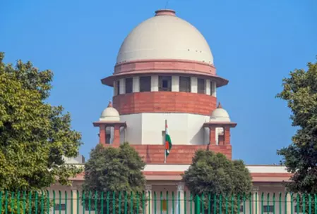 सुप्रीम कोर्ट ने कई राज्यों के धर्मांतरण विरोधी कानूनों पर जारी किया नोटिस, चार हफ्ते में मांगा जवाब सुप्रीम कोर्ट ने कई राज्यों के धर्मांतरण विरोधी कानूनों पर जारी किया नोटिस, चार हफ्ते में मांगा जवाब