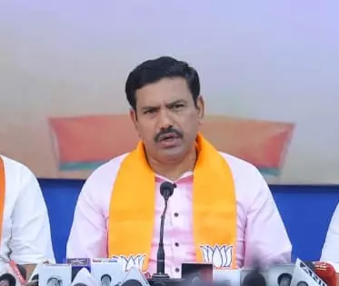 कर्नाटक BJP प्रमुख ने नफरत भाषण बिल पर प्रतिक्रिया दी कर्नाटक BJP प्रमुख ने नफरत भाषण बिल पर प्रतिक्रिया दी