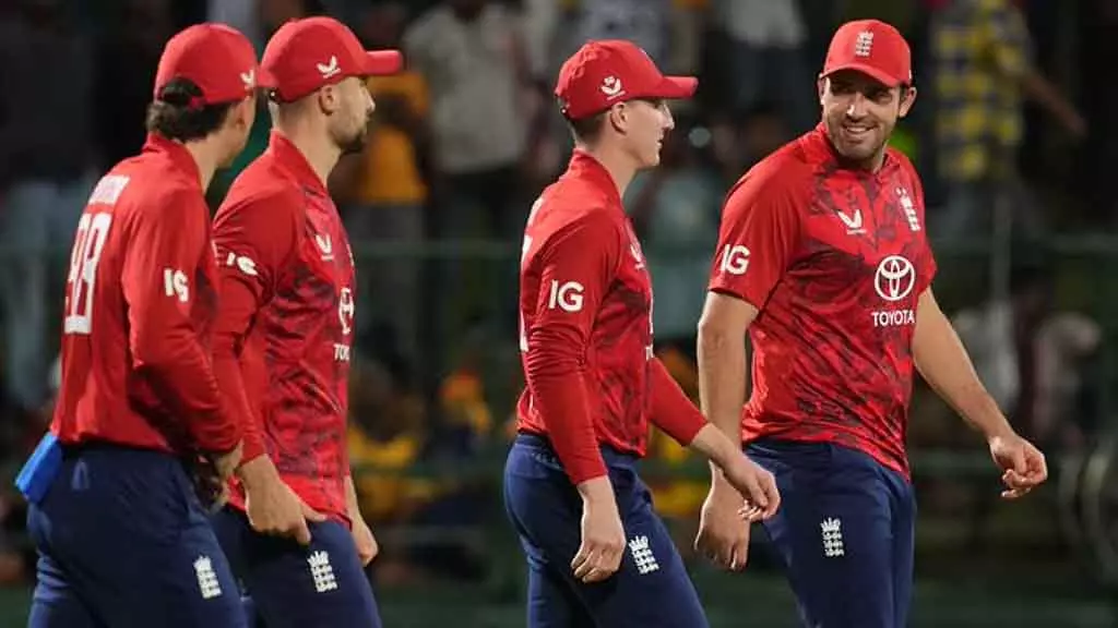 इंग्लैंड ने दूसरे T20I में श्रीलंका को हराकर सीरीज़ जीत ली इंग्लैंड ने दूसरे T20I में श्रीलंका को हराकर सीरीज़ जीत ली