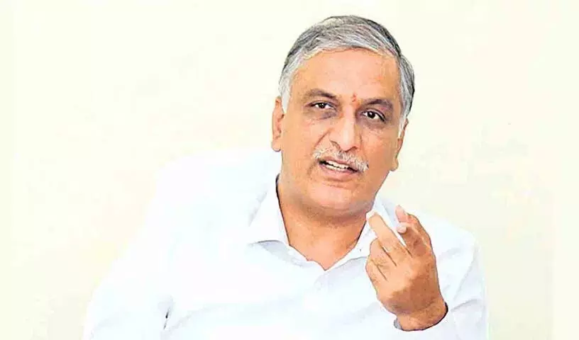 बीआरएस नेता हरीश राव ने SIT प्रमुख सज्जनार की आलोचना की बीआरएस नेता हरीश राव ने SIT प्रमुख सज्जनार की आलोचना की
