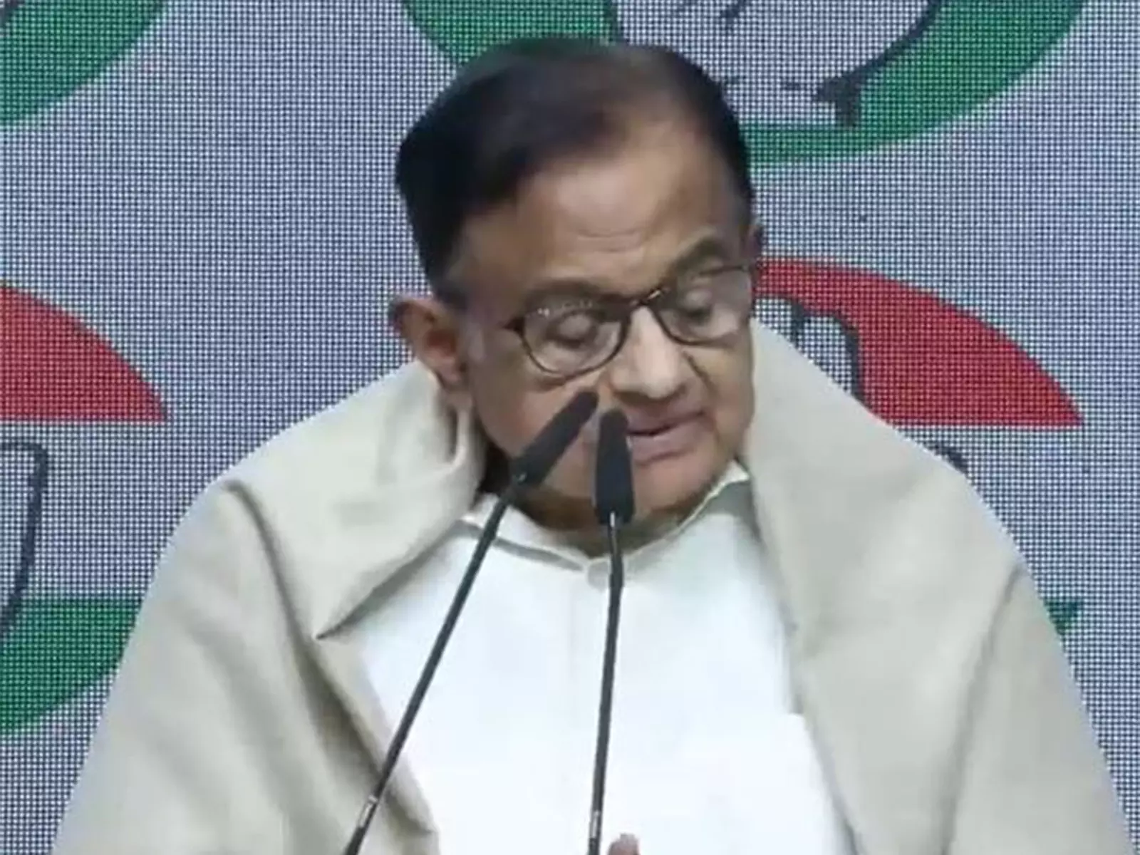 P Chidambaram ने वेनेजुएला से भारत की तेल खरीद पर डोनाल्ड ट्रम्प की टिप्पणी पर यह बात कही P Chidambaram ने वेनेजुएला से भारत की तेल खरीद पर डोनाल्ड ट्रम्प की टिप्पणी पर यह बात कही
