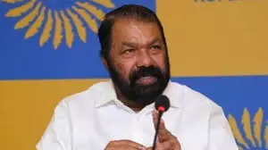 Kerala: सोने की चोरी मामले पर विधानसभा में सत्ता और विपक्ष में फिर झड़प Kerala: सोने की चोरी मामले पर विधानसभा में सत्ता और विपक्ष में फिर झड़प