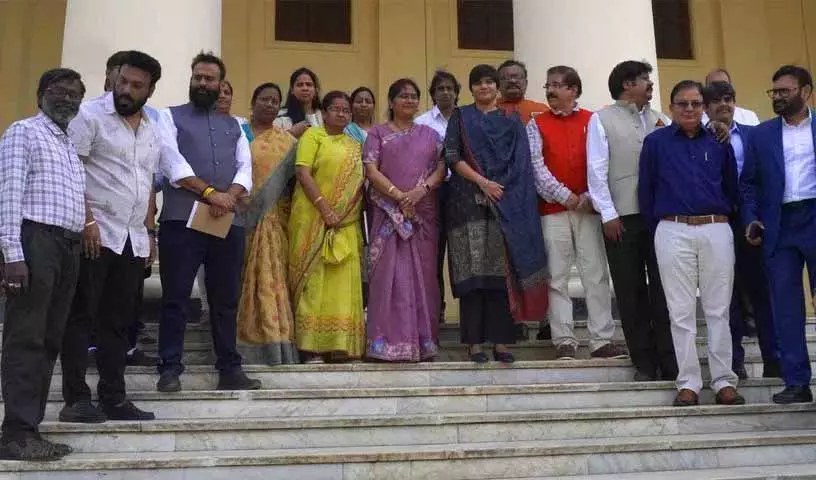 Project Shakti 60,000 लड़कियों को दोबारा इस्तेमाल होने वाले सैनिटरी पैड बांटने के लिए लॉन्च किया Project Shakti 60,000 लड़कियों को दोबारा इस्तेमाल होने वाले सैनिटरी पैड बांटने के लिए लॉन्च किया