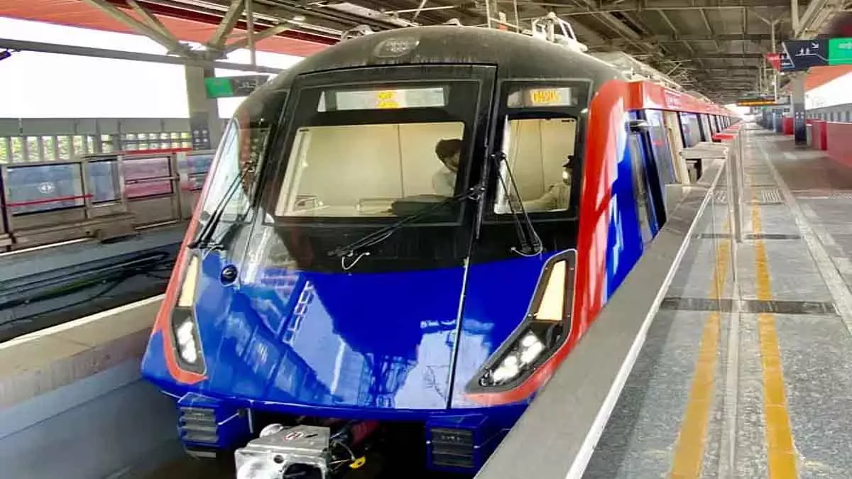 MMRDA ने कहा कि मुंबई मेट्रो लाइन 2B अप्रैल में काम करना शुरू कर देगी MMRDA ने कहा कि मुंबई मेट्रो लाइन 2B अप्रैल में काम करना शुरू कर देगी