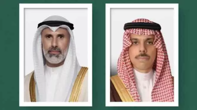 Saudi और कुवैती विदेश मंत्रियों ने फोन पर चर्चा की Saudi और कुवैती विदेश मंत्रियों ने फोन पर चर्चा की