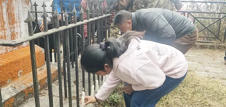 Darjeeling ने औपनिवेशिक काल के संस्थापक को श्रद्धांजलि देकर जन्मदिन मनाया Darjeeling ने औपनिवेशिक काल के संस्थापक को श्रद्धांजलि देकर जन्मदिन मनाया