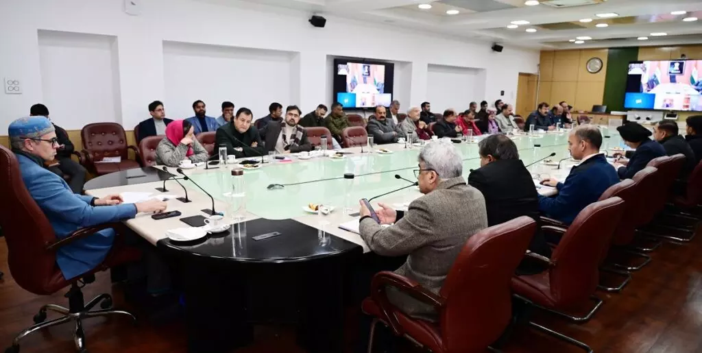 Samba: पूर्व मंत्री ने बजट 2026-27 को जम्मू-कश्मीर विकास के लिए अहम बताया Samba: पूर्व मंत्री ने बजट 2026-27 को जम्मू-कश्मीर विकास के लिए अहम बताया