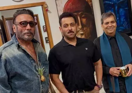 सलमान खान के कायल हुए सुभाष घई, सोशल मीडिया पर लिखा इमोशनल नोट सलमान खान के कायल हुए सुभाष घई, सोशल मीडिया पर लिखा इमोशनल नोट