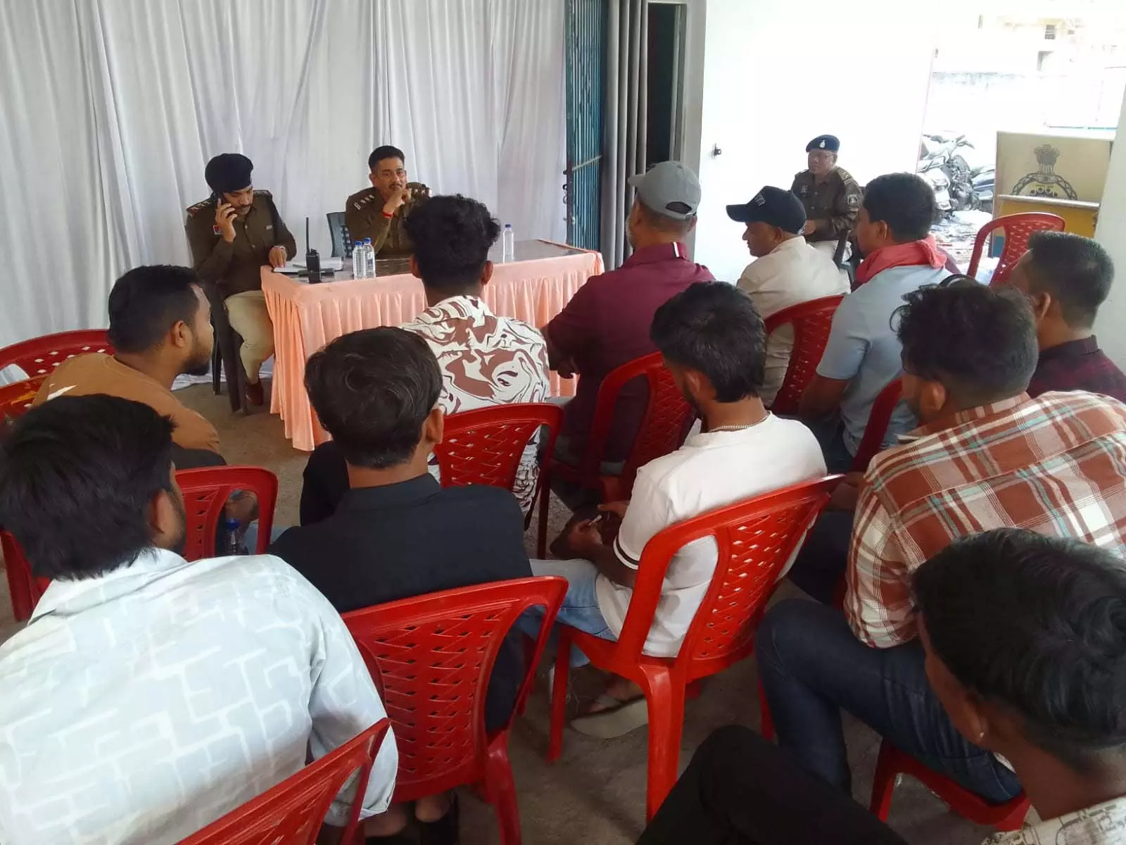 रायपुर पश्चिम ज़ोन: बिना अनुमति डीजे–टेंट संचालन पर पुलिस की सख्त कार्रवाई रायपुर पश्चिम ज़ोन: बिना अनुमति डीजे–टेंट संचालन पर पुलिस की सख्त कार्रवाई