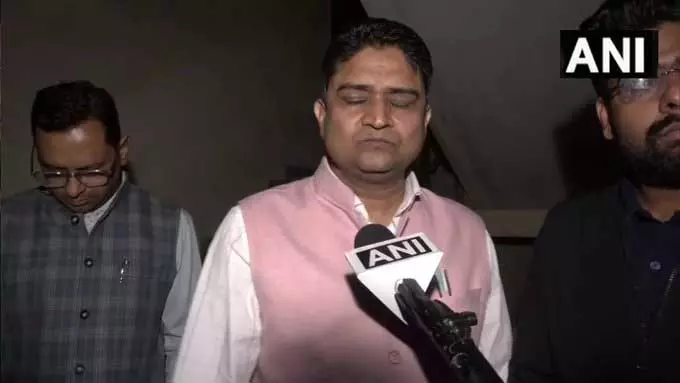 इंदौर एमजीएम मेडिकल कॉलेज में छात्र की संदिग्ध आत्महत्या, डीन डॉ. अरविंद घंघोरिया ने जांच की पुष्टि की इंदौर एमजीएम मेडिकल कॉलेज में छात्र की संदिग्ध आत्महत्या, डीन डॉ. अरविंद घंघोरिया ने जांच की पुष्टि की