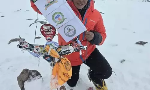 Arunachal: कबाक यानो ने माउंट अकोंकागुआ पर चढ़ाई की