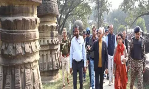 Nagaland: राज्यपाल ने दीमापुर का दौरा, कछारी खंडहरों का दौरा किया Nagaland: राज्यपाल ने दीमापुर का दौरा, कछारी खंडहरों का दौरा किया