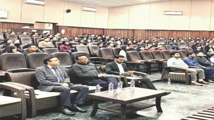 DoT ने CIHSR में साइबर सिक्योरिटी, EMF रेडिएशन से जुड़ी गलतफहमियों को उठाया