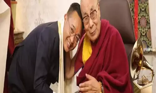 Sikkim: मुख्यमंत्री ने दलाई लामा को ग्रैमी पुरस्कार जीतने पर बधाई दी Sikkim: मुख्यमंत्री ने दलाई लामा को ग्रैमी पुरस्कार जीतने पर बधाई दी