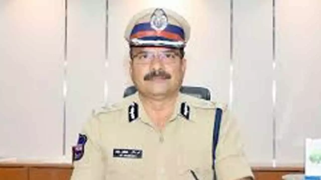 Telangana: साइबराबाद कमिश्नर ने ई-ऑफिस लॉन्च किया Telangana: साइबराबाद कमिश्नर ने ई-ऑफिस लॉन्च किया