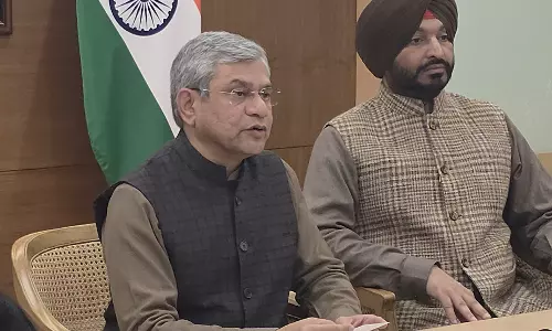 Gwalior: बजट में मध्य प्रदेश रेलवे को बड़ी सौगात Gwalior: बजट में मध्य प्रदेश रेलवे को बड़ी सौगात