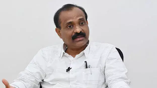 Kerala: मेयर से टकराव के बाद NGO नेता को सरकार का समर्थन मिला Kerala: मेयर से टकराव के बाद NGO नेता को सरकार का समर्थन मिला