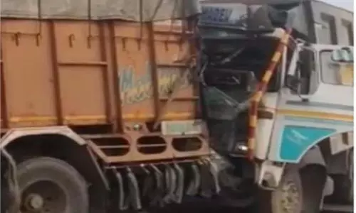 Jalandhar:हाईवे पर हादसा, कंडक्टर की मौत Jalandhar:हाईवे पर हादसा, कंडक्टर की मौत