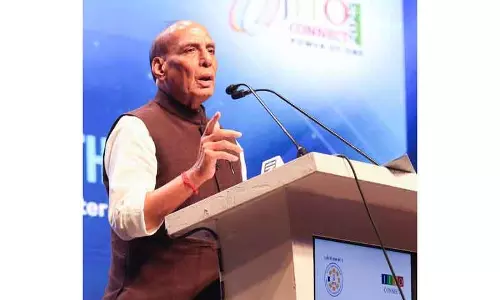 राजनाथ सिंह ने India-US व्यापार समझौते को ऐतिहासिक पल बताया राजनाथ सिंह ने India-US व्यापार समझौते को ऐतिहासिक पल बताया