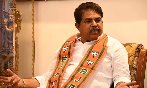 कर्नाटक सरकार भ्रष्टाचार में डूबी हुई है, प्रशासन कोमा में है: R Ashok कर्नाटक सरकार भ्रष्टाचार में डूबी हुई है, प्रशासन कोमा में है: R Ashok
