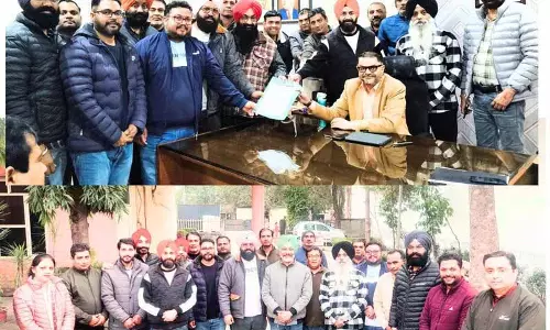 Jalandhar: कंप्यूटर शिक्षकों ने गैर-शैक्षणिक कर्तव्यों का विरोध किया