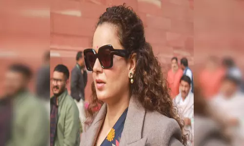 भारत-अमेरिका ट्रेड डील पीएम मोदी की ग्लोबल लीडरशिप को दिखाती है : भाजपा सांसद कंगना रनौत भारत-अमेरिका ट्रेड डील पीएम मोदी की ग्लोबल लीडरशिप को दिखाती है : भाजपा सांसद कंगना रनौत