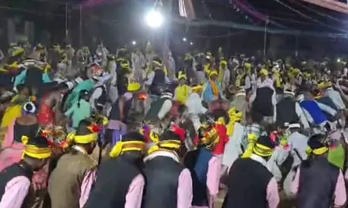 Khamtara: नारायण सिंह पट्टा ने शैला महोत्सव को बनाया यादगार Khamtara: नारायण सिंह पट्टा ने शैला महोत्सव को बनाया यादगार