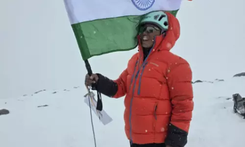 माउंट एकॉनकागुआ पर चढ़े Arunachal के पर्वतारोही कबक यानो