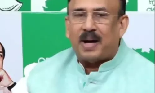 ओडिशा: EVM को लेकर बीजेपी-BJD के बीच जुबानी जंग तेज ओडिशा: EVM को लेकर बीजेपी-BJD के बीच जुबानी जंग तेज