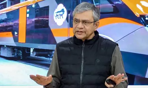 Vaishnav ने सुक्खू सरकार से अपर्याप्त समर्थन पर सवाल उठाया Vaishnav ने सुक्खू सरकार से अपर्याप्त समर्थन पर सवाल उठाया