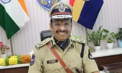 Telangana : कोटी हथियारबंद लूट मामले में पीड़ित की बाइक बरामद Telangana : कोटी हथियारबंद लूट मामले में पीड़ित की बाइक बरामद