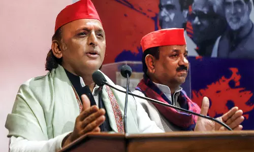 अखिलेश यादव: BJP को हटाओ, किसानों और खेतों की रक्षा करो अखिलेश यादव: BJP को हटाओ, किसानों और खेतों की रक्षा करो