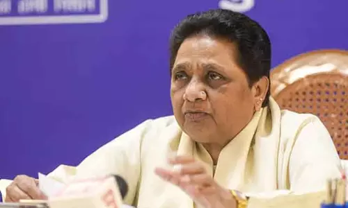 यह नहीं कह सकते कि अमेरिका भारत के फायदे के लिए टैक्स कम करेगा: Mayawati यह नहीं कह सकते कि अमेरिका भारत के फायदे के लिए टैक्स कम करेगा: Mayawati